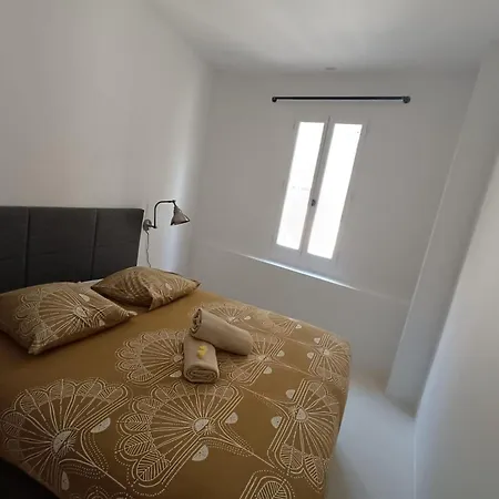 Maison Cosy Avec Rooftop Et Bbq - Roquette *