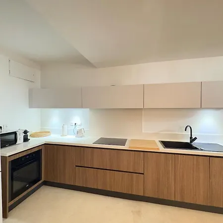 Apartment Maison Cosy Avec Rooftop Et Bbq - Roquette Arles